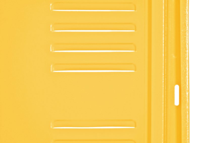 01 Detalles Locker Refuerzo detras de Puerta